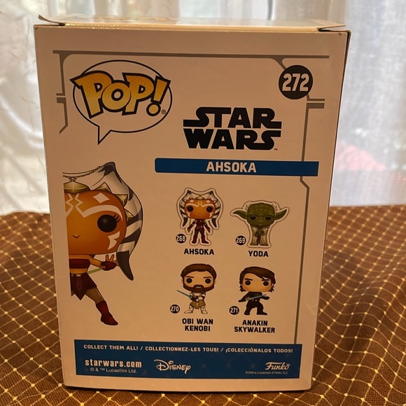 Funko Pop Ahsoka 272 Hot Topic Exclusive New - Picture 6 of 10